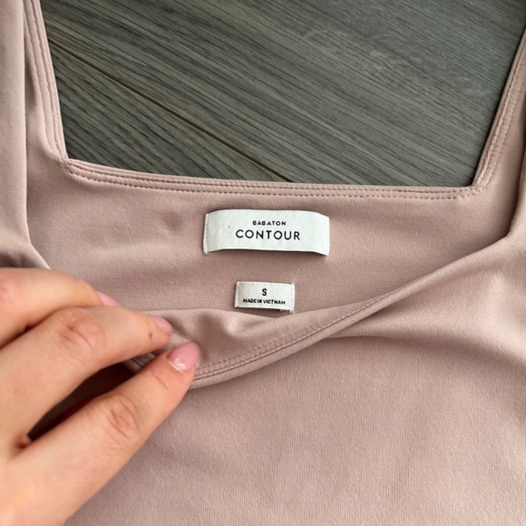 aritzia babaton contour dusty pink bodysuit small - Picture 2 of 5